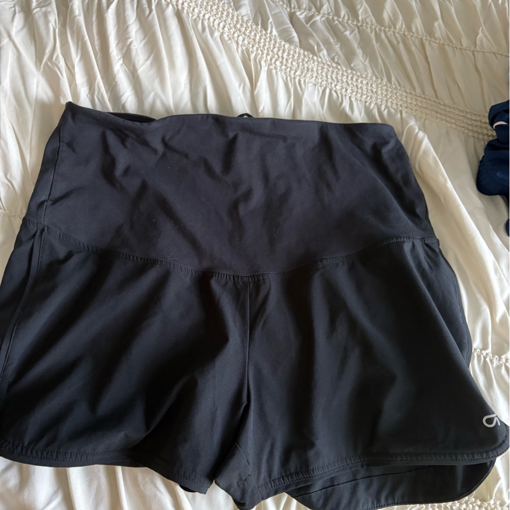GAP Black Athletic maternity shorts Women